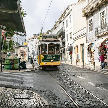 Cozy Lisbon Alfama Apartment Exterior photo
